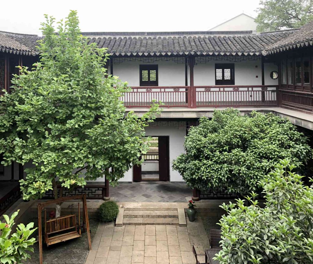 Blosson Hill Inn Courtyard in Suzhou