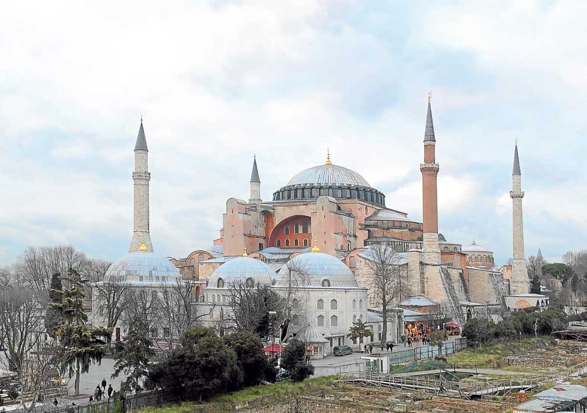 Byzantine Architecture - Hagia Sophia in Istanbul